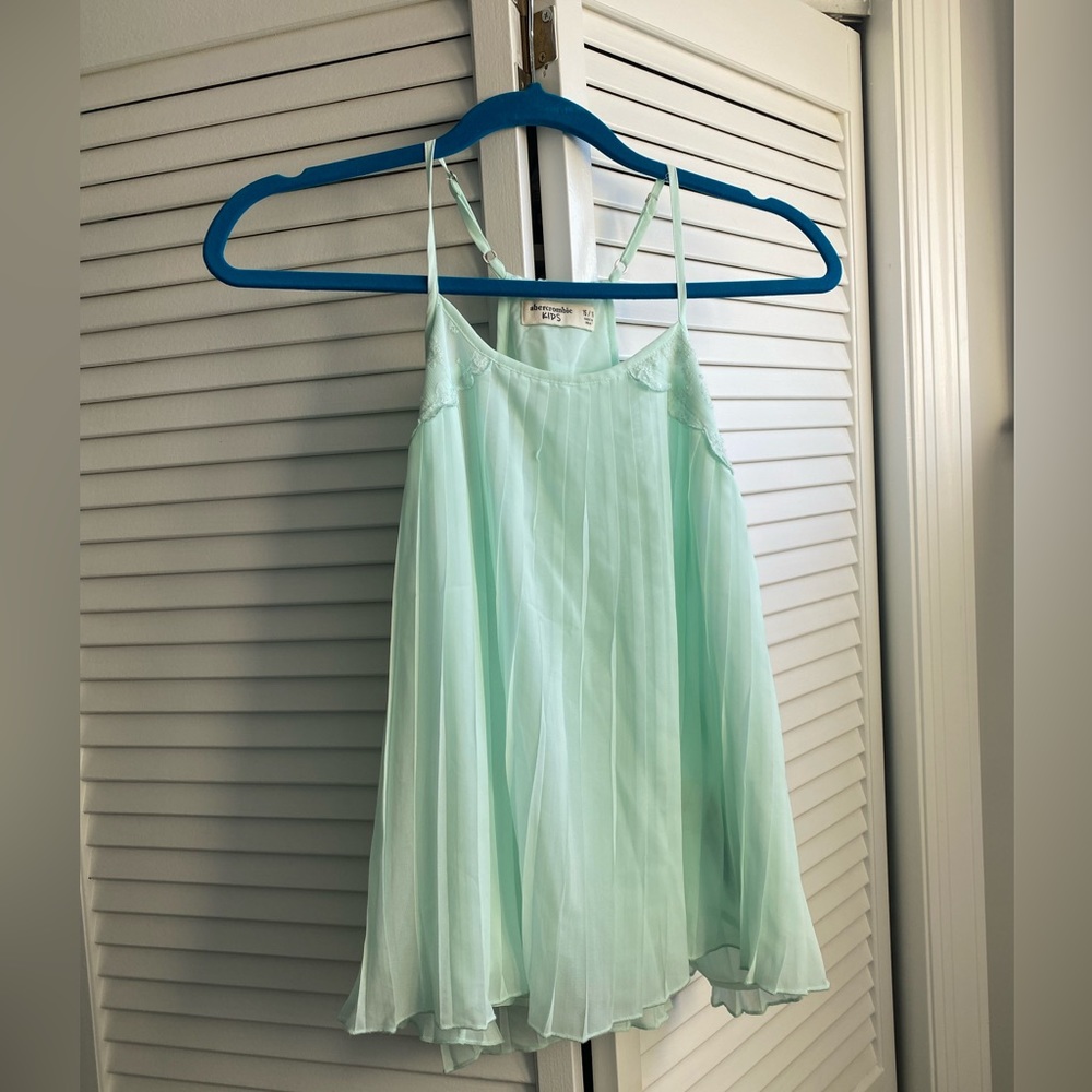 Abercrombie Kids mint green pleated chiffon racer back top